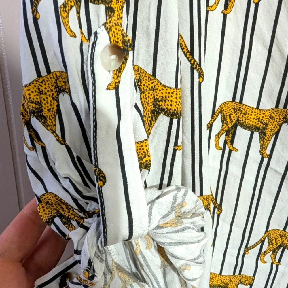 Jane And Delancey Cheetah Blouse Size 1X - Picture 4 of 6